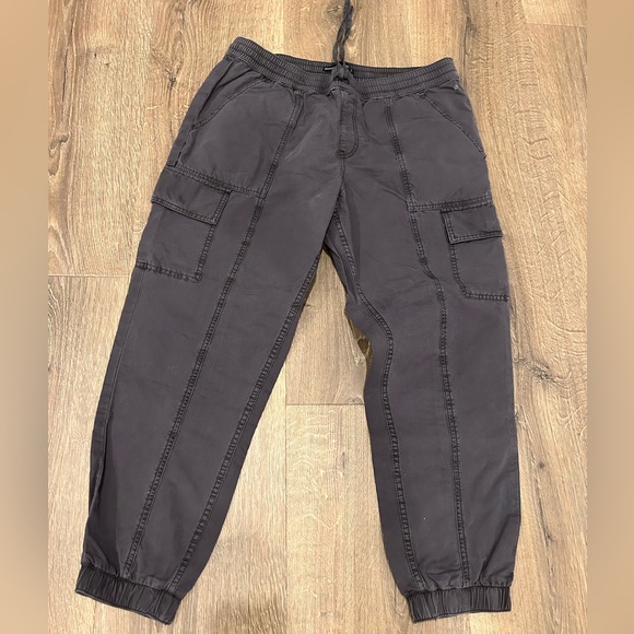 Abercrombie & Fitch Utility Jogger Size Large - Picture 1 of 8